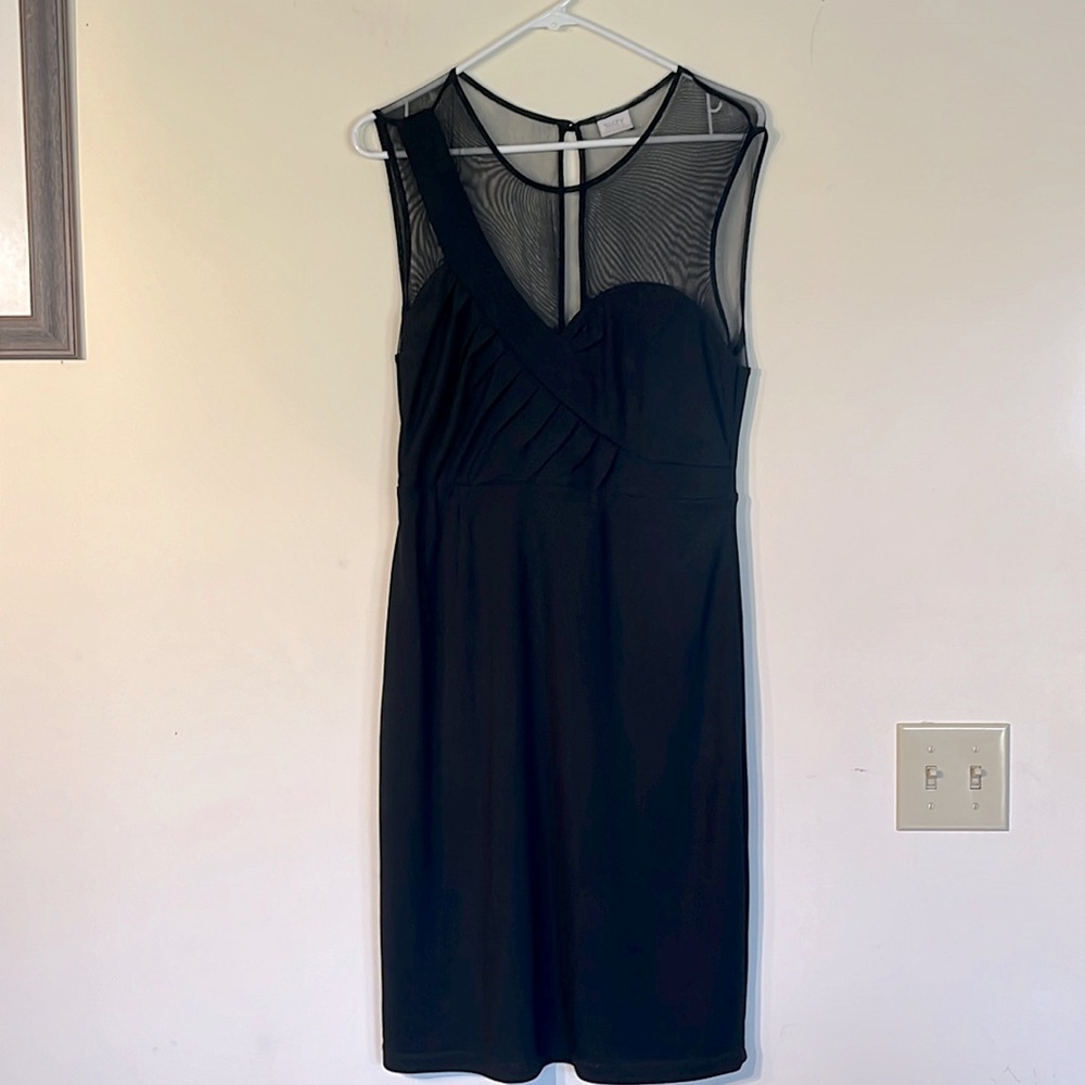 Black fitted Suzy Shier sheer-top cocktail dress